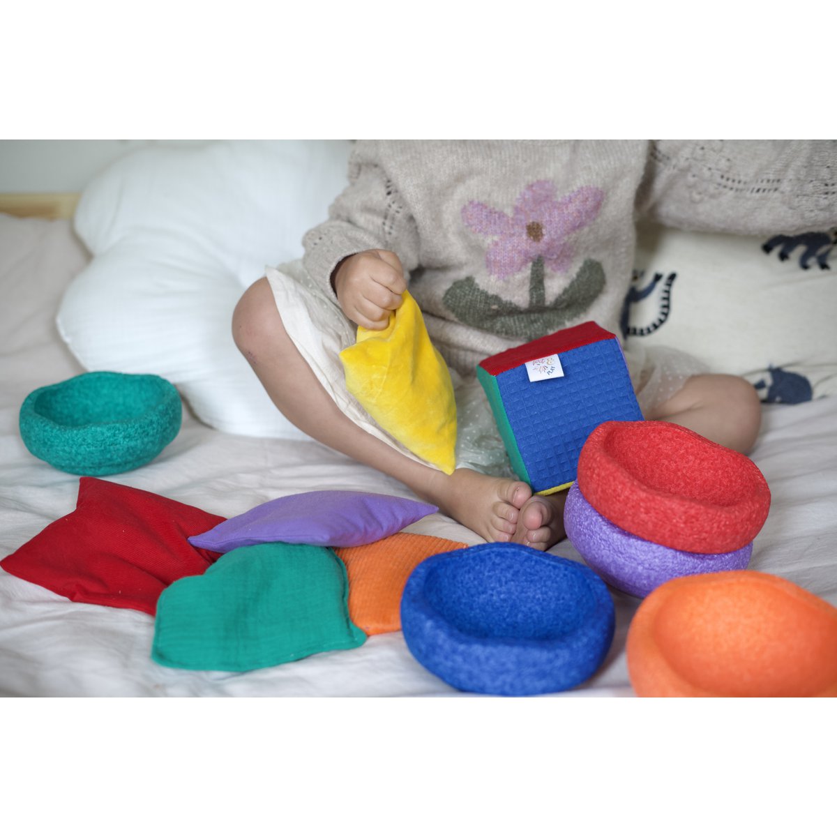 Pittenzakjes regenboog, sensory bean bag rainbow, kirschkernkissen regenbogen