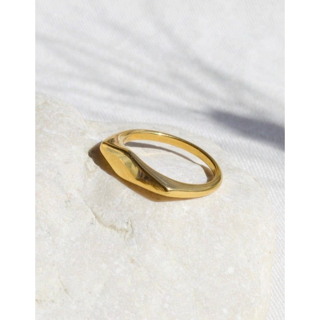 Alonzo – Edgy flacher Goldring