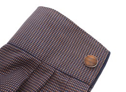 Elegant round cufflinks made of real walnut, diameter approx. 18 mm, rounded inlay with great grain
