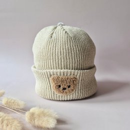 Rattle Beer Beanie - Beige Warm knitted hat for babies and toddlers