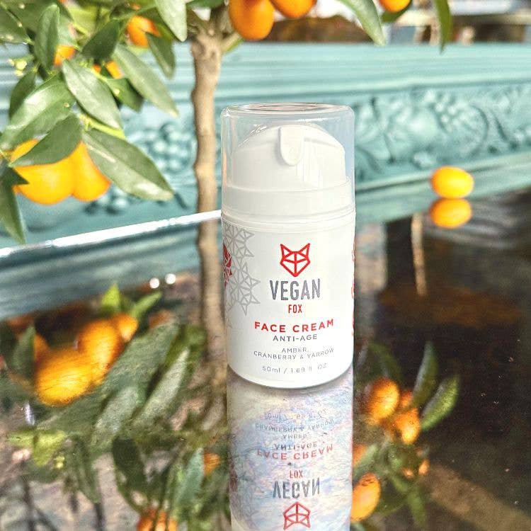 Crema facial antiedad con ámbar y péptidos
