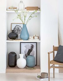 Mirror Oval on Stand Black 20.3x31.1x8.5cm