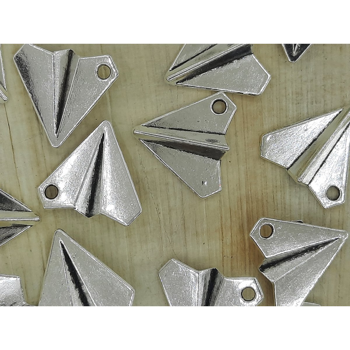 %23120 OW airplane charms harry