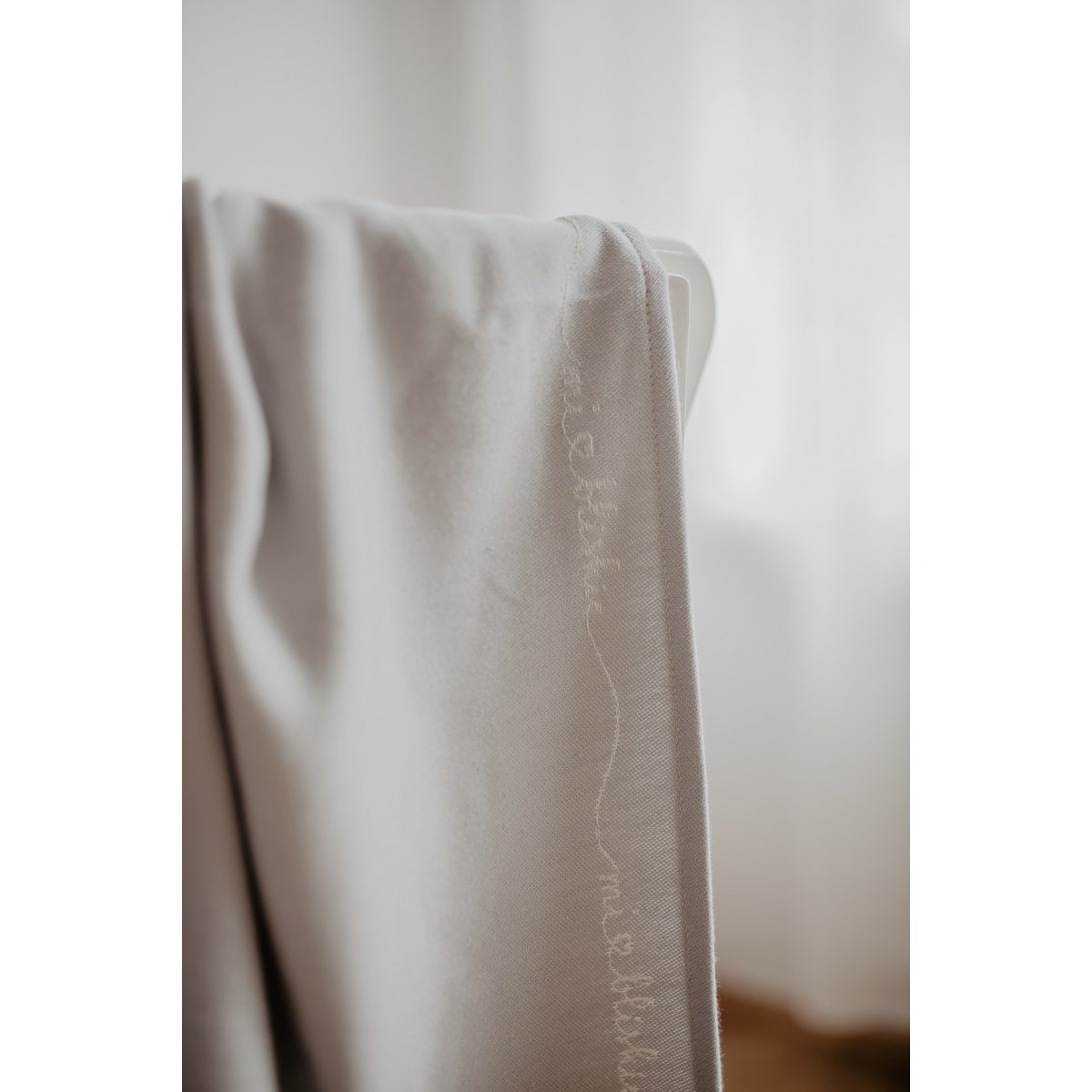 Eco Tragetuch aus Webstoff Grau Minimalist