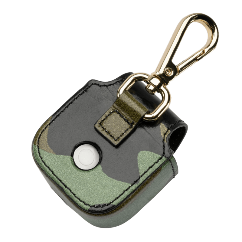 AIRPODS CASE CAMOUFLAGE GROEN MET KARABIJNHAAK