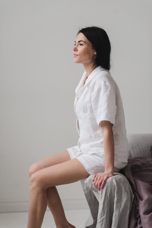 Pyjama-Set aus Naturleinen