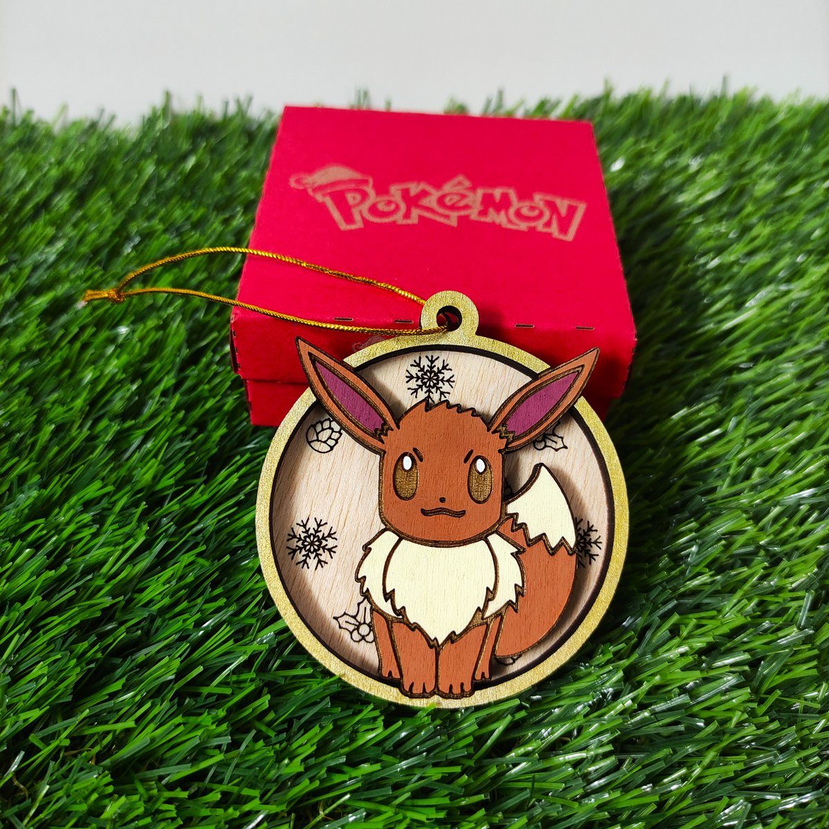 Set aus 9 hölzernen Pokémon-Weihnachtsornamenten, Evoli, buntes Geek-Geschenk, Weihnachtsbaumschmuck, Heimdekoration, umweltfreundliche Weihnachtsdekoration