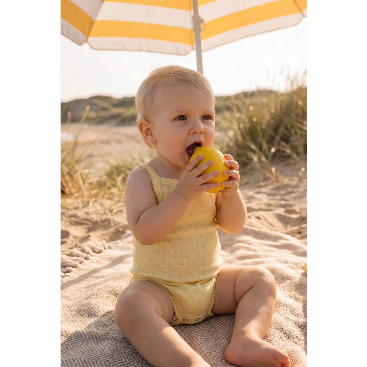 Wollen romper pointelle met bandjes - merinowol - Dusty Yellow
