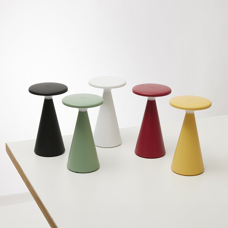 LÁMPARA DE MESA NYHAVN NEGRO
