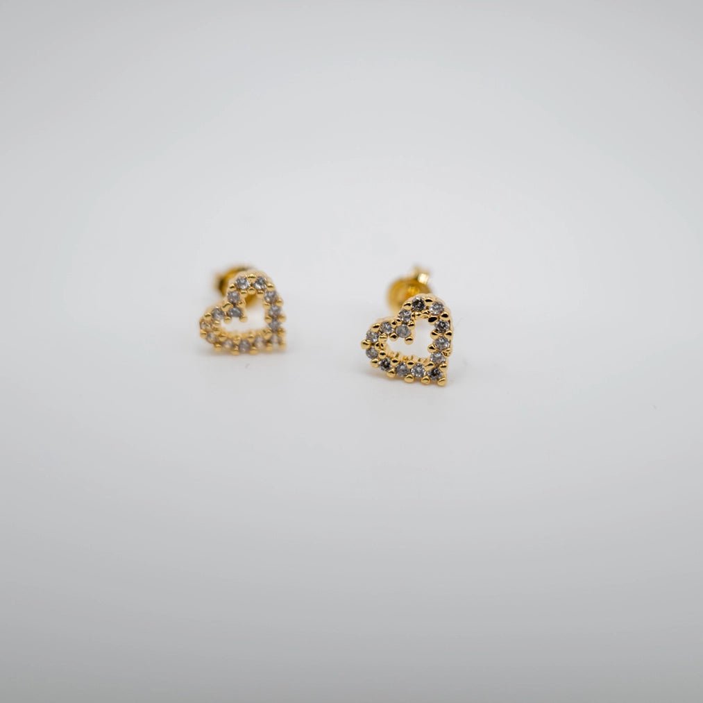 HEART ZIRCONIA – Heart Lobe Earrings with Gold Zirconium