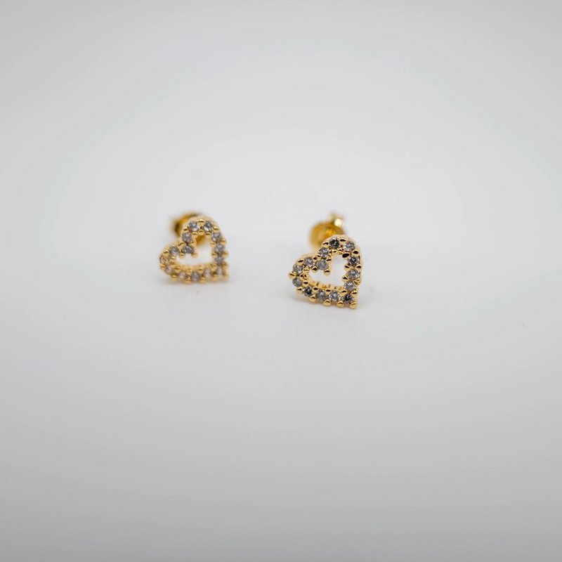 HEART ZIRCONIA – Heart Lobe Earrings with Gold Zirconium