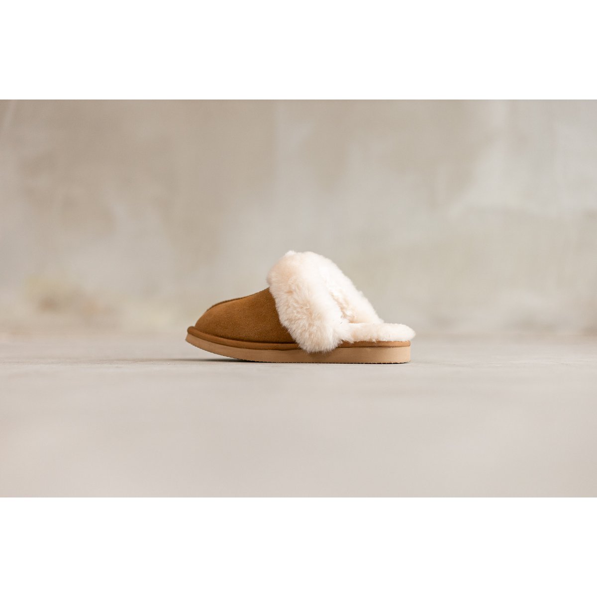 Pantofel Lumi | wielbłąd | Rozmiar 37-43
