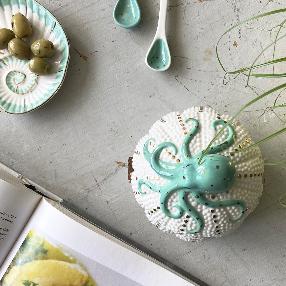 Coral Octopus Pot