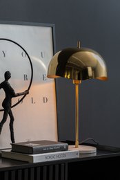 Table Lamp Waved Dome
