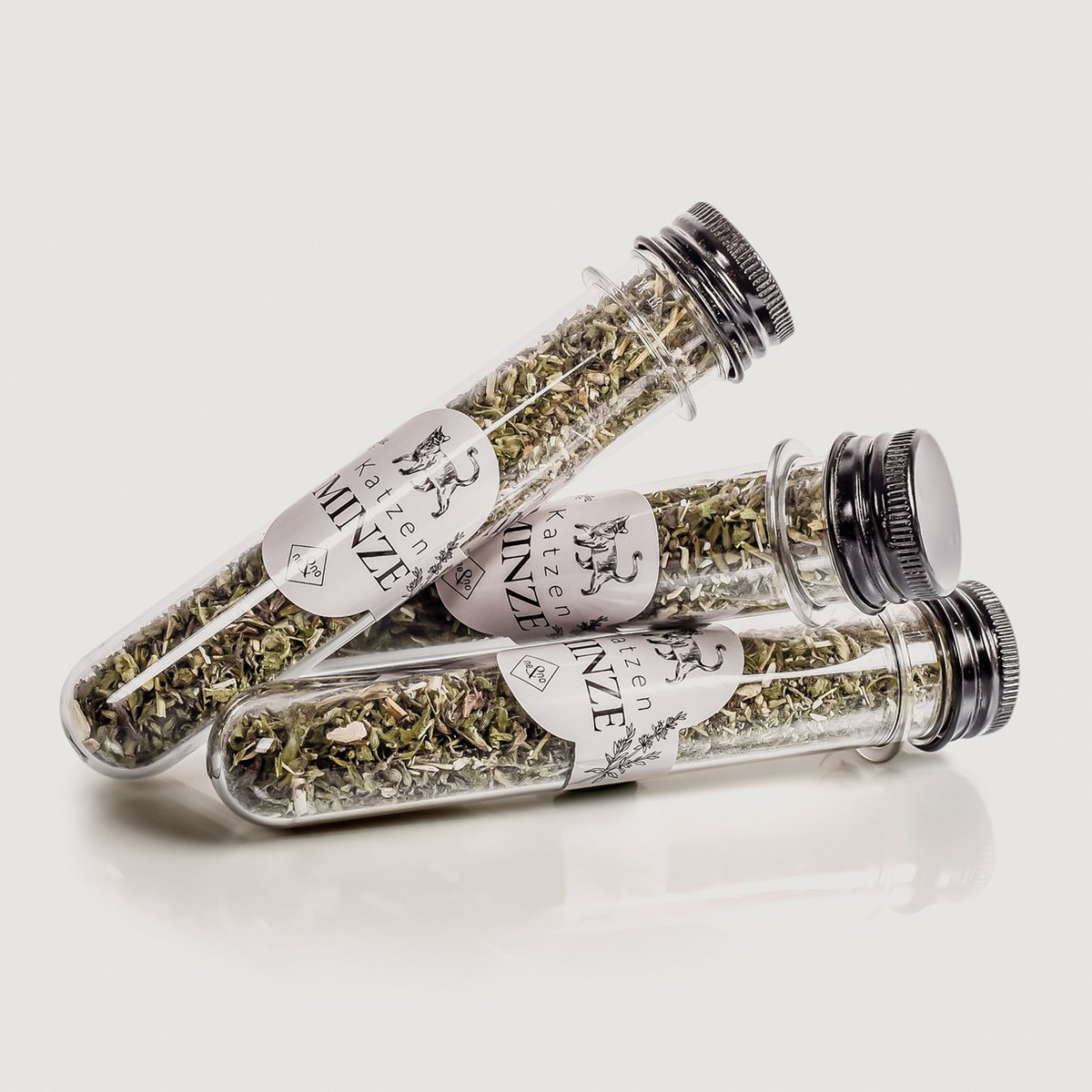 ne&no® Geschenkset Katzen Wohlfühlkräuter: Katzenminze + Baldrian Spray +  Matatabi Sticks