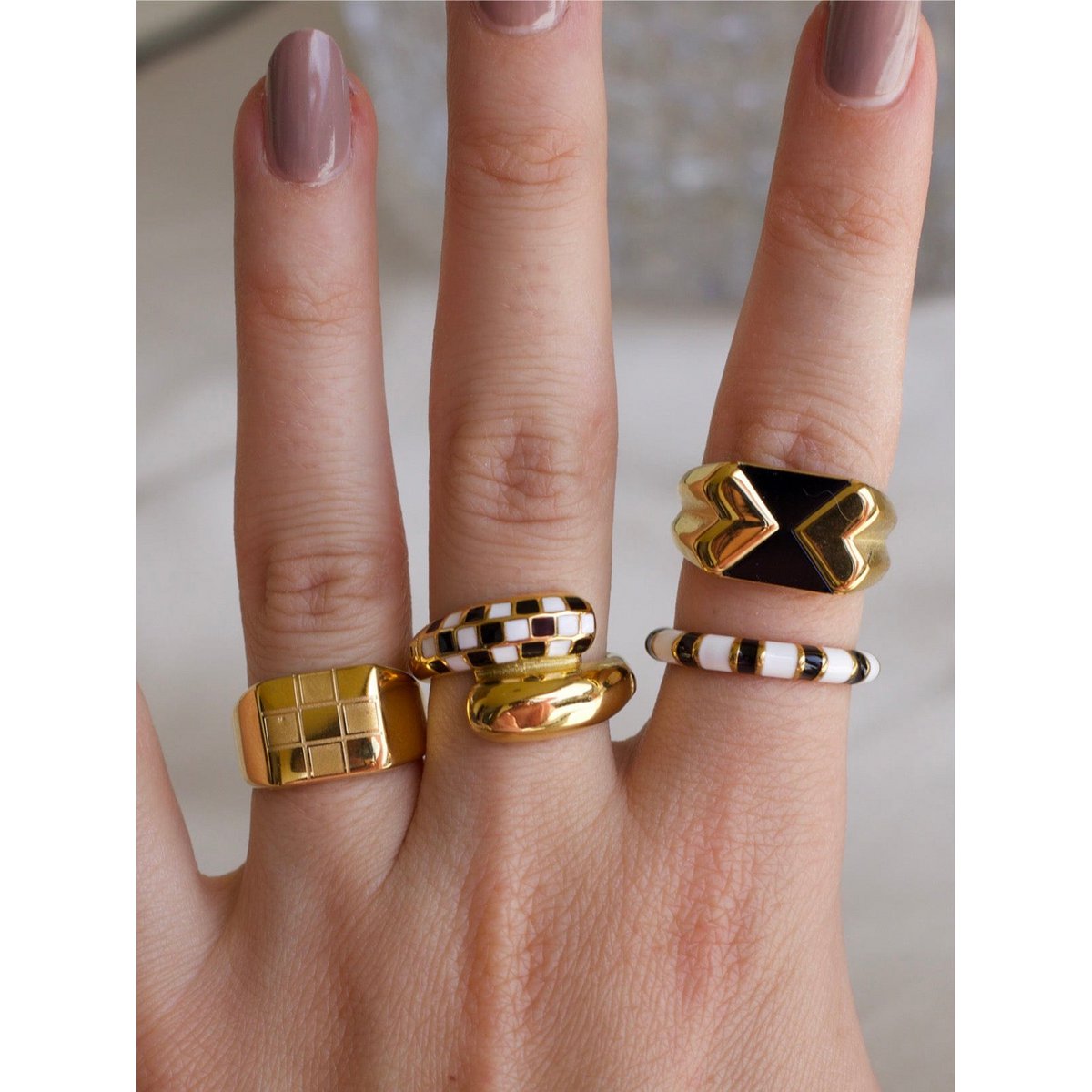 Sacra - Geometric Gold Check-board Block Ring