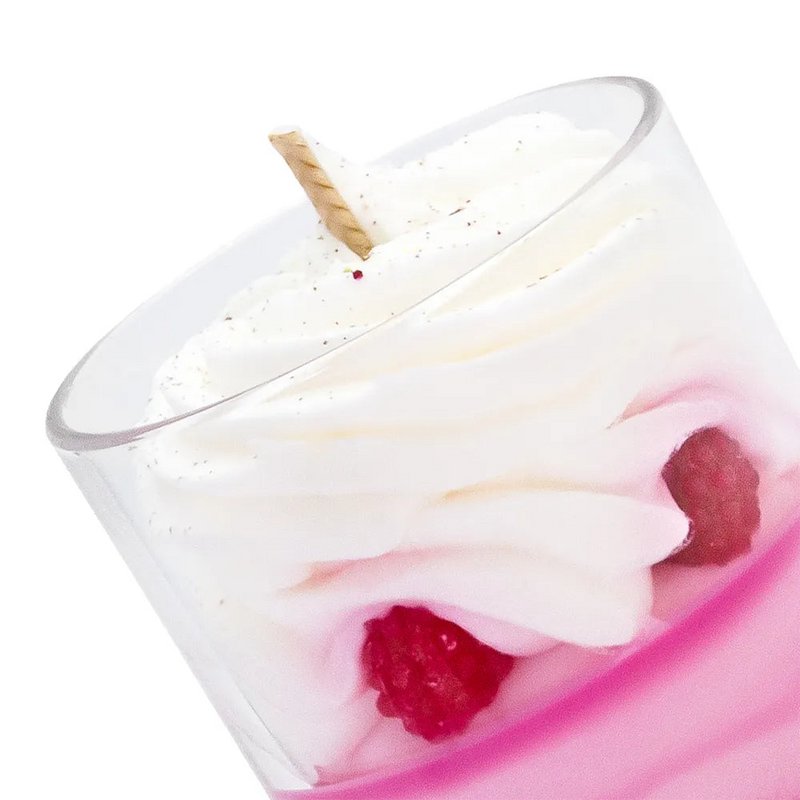 Gourmet raspberry love candle