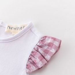 T-shirt med flæseærmer og lilla tegning BGV66552