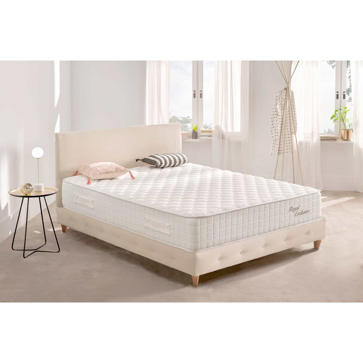 Royal Exclusive PocketSprings madras -White - Tykkelse: 30 cm - Moonia