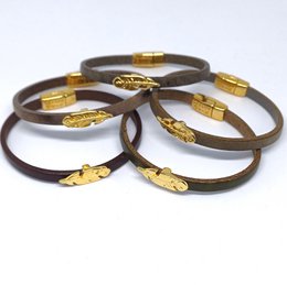 Pulsera Semplice Plume de cuero chapada en oro de 24 quilates