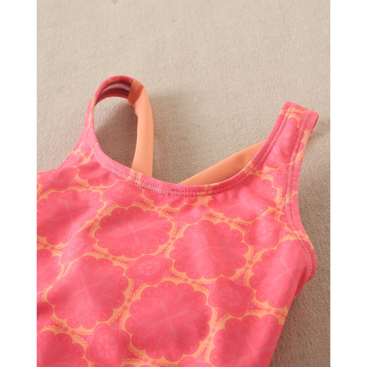 Girm's Fuchsia Retro Print Swimsuit z pomarańczowymi paskami M190-23504021