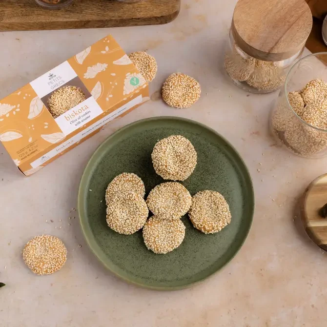 Mini Biskota - Olive oil cookies with sesame