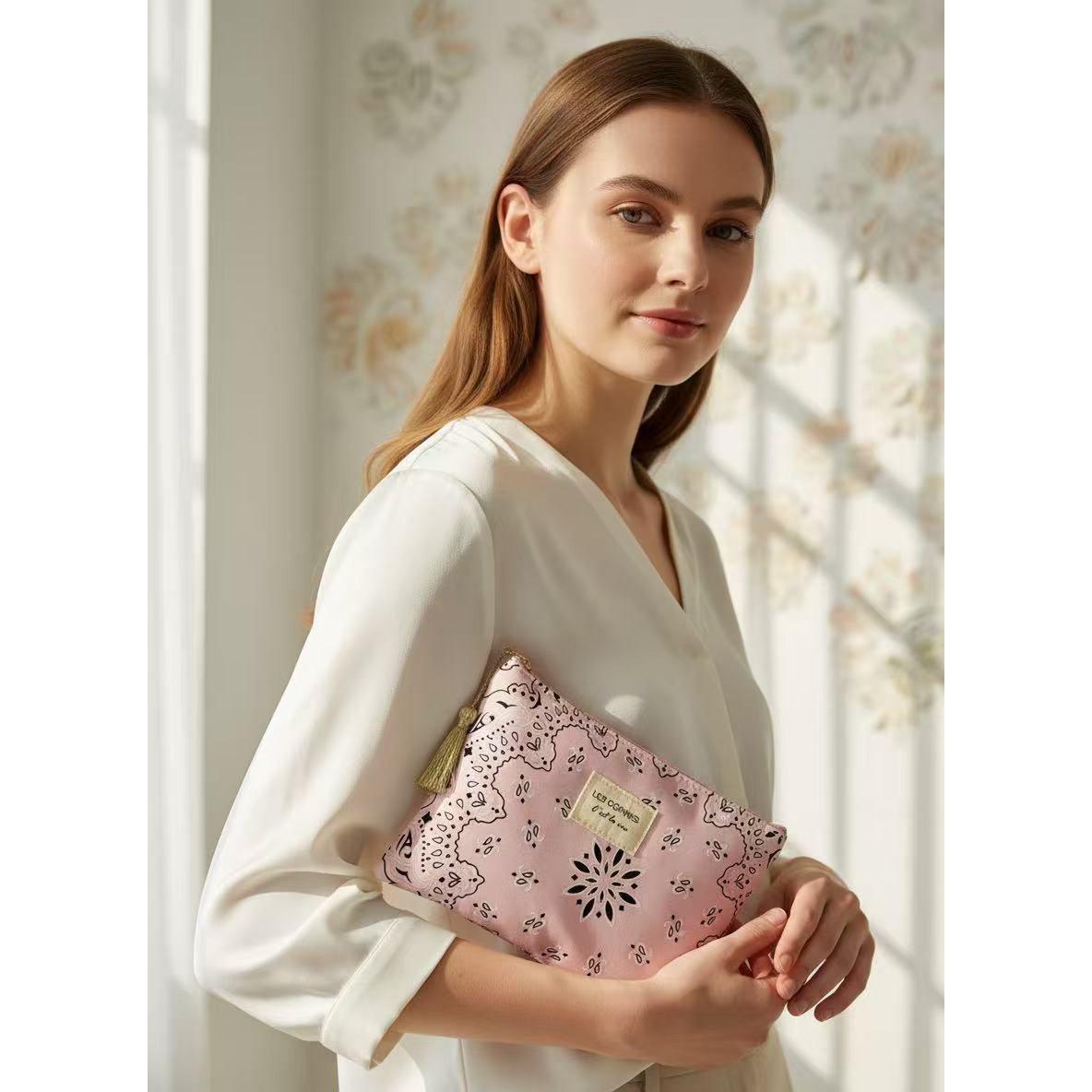 Pochette trousse de toilette 14x20 cm motif paisley inscription Les Copines C’est la vie