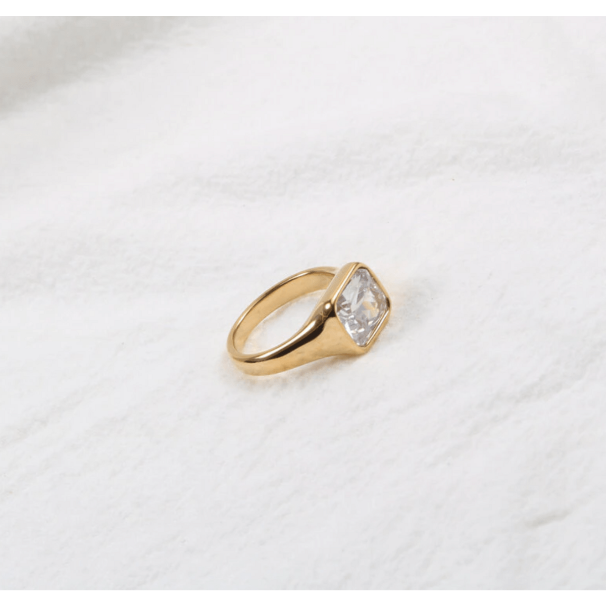 Andrei - Women’s Diamond Signet Ring