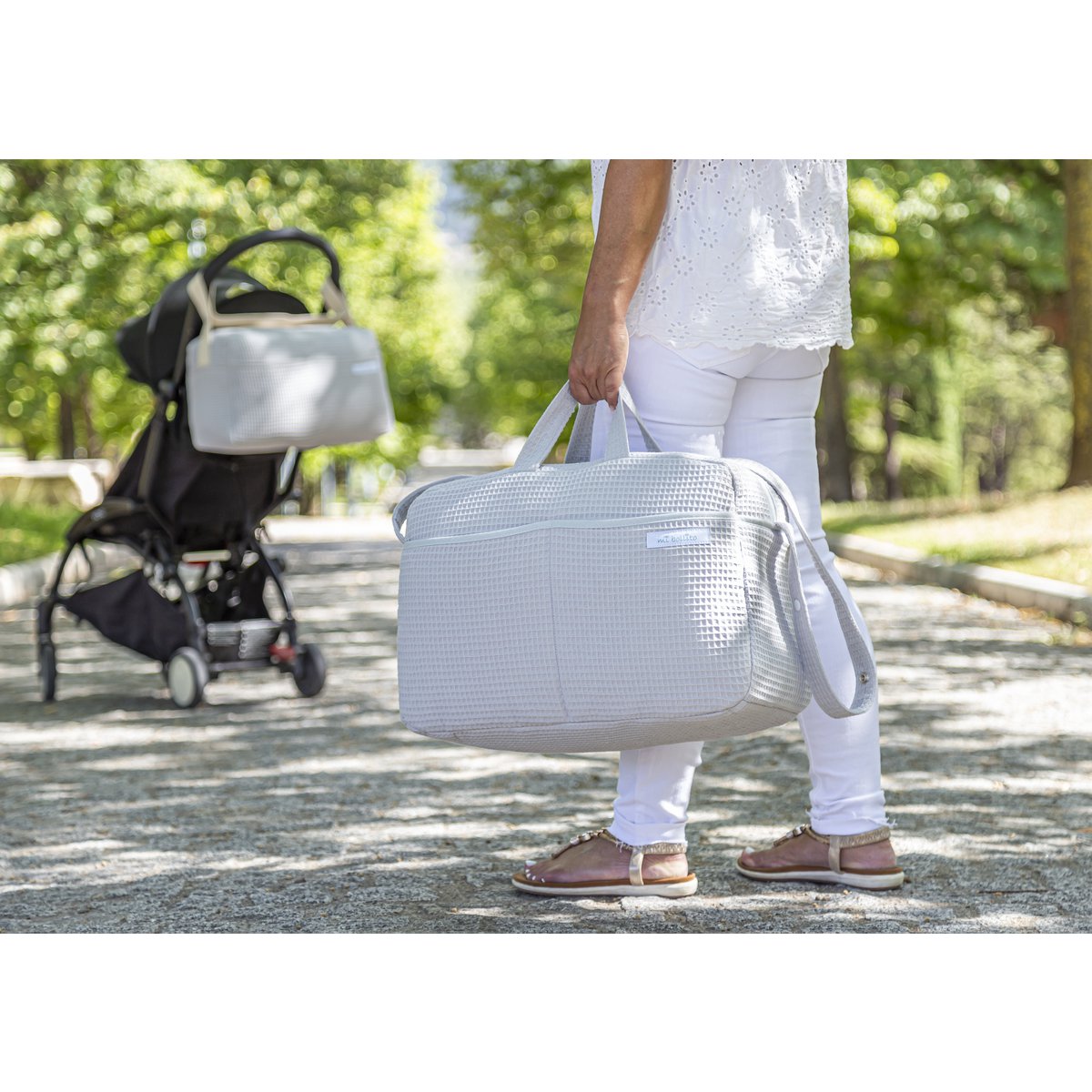 Crossbody barselstaske til barnevogn og hospital. Praktisk og elegant organisatortaske med stor kapacitet. Produkt fremstillet i Spanien.