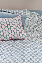 NEW - Cushion Shanti blue 40 x 60 cm