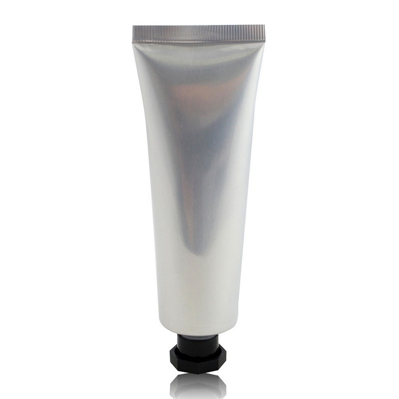 Crema de manos y crema de uñas