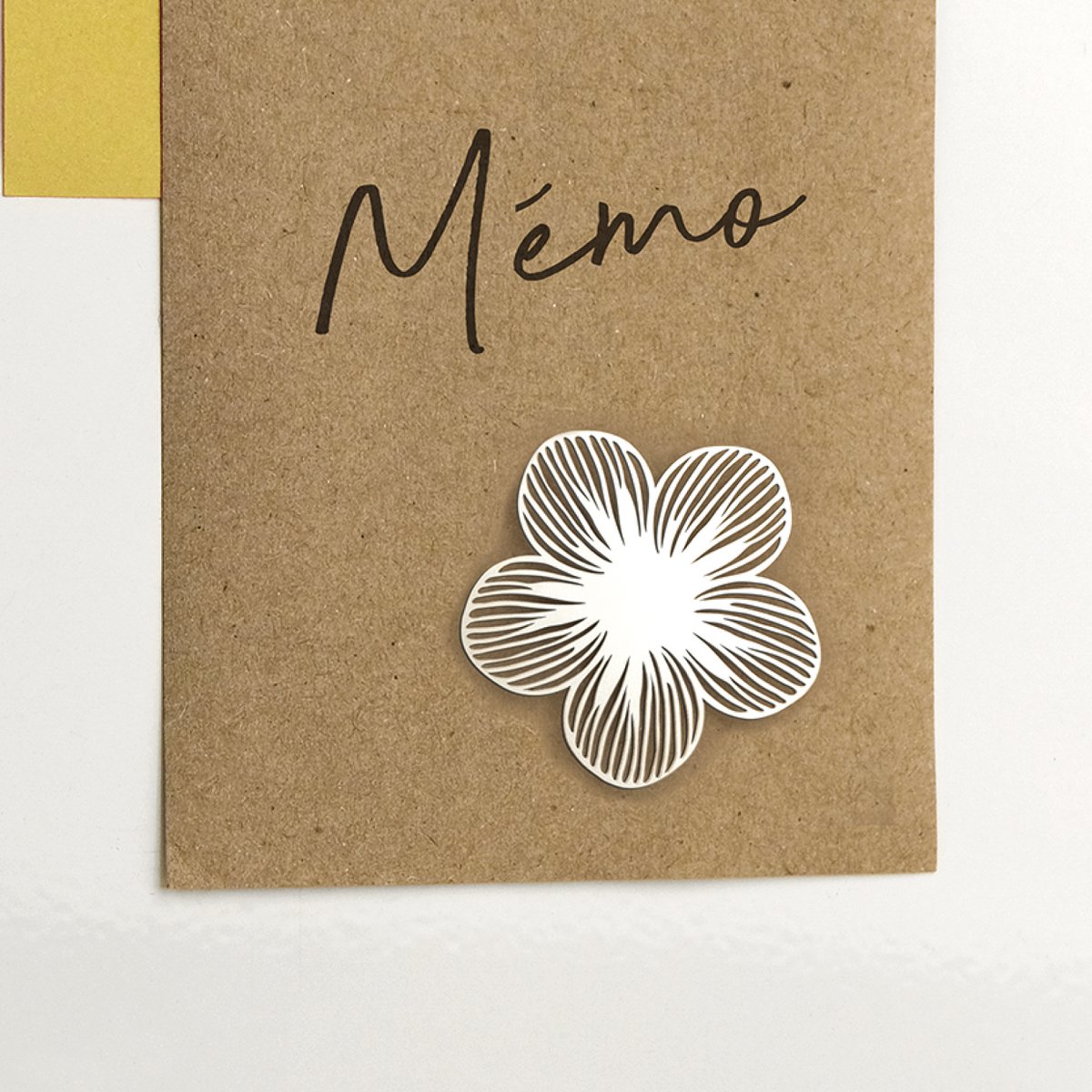 Karta z 3 naturalnymi metalowymi magnesami nr 2