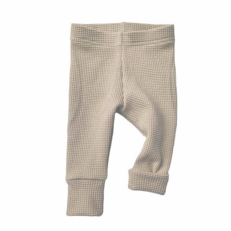 Organische Wachstumshose - Sand | Gots-zertifizierte Waffel-Baumwolle | Nachhaltige Baby-Leggings (0-2 Jahre)