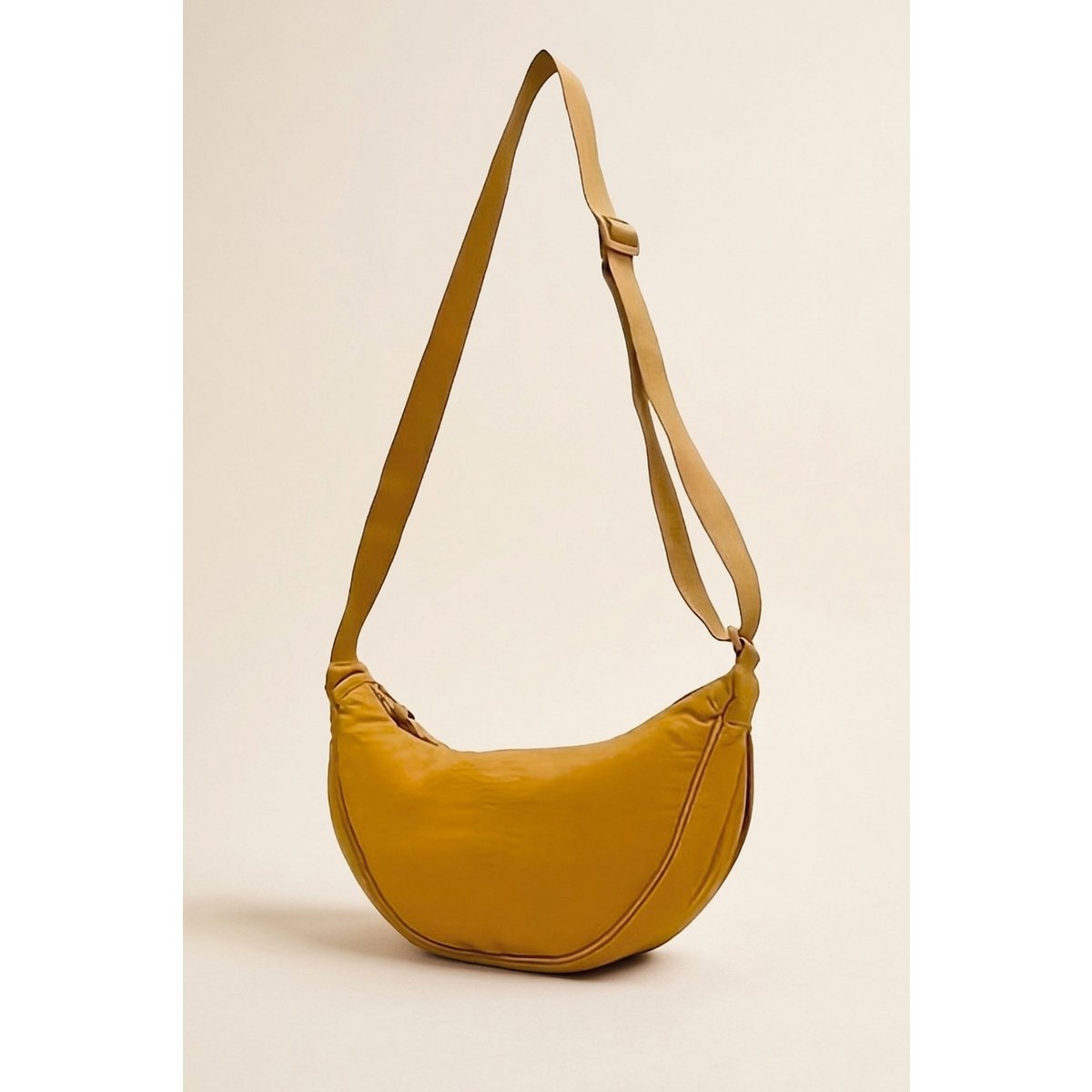 Halvemaantas met nylon schouderband