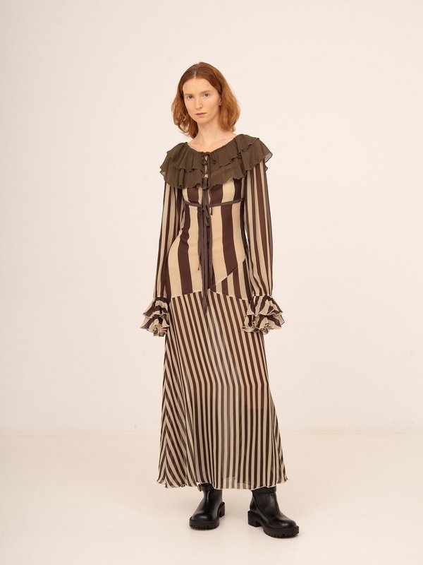 Mistletoe Brown Collar Accesory