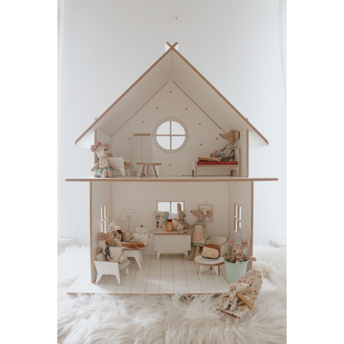 Wooden Dollhouse, modular construction, minimalist design