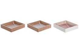 Rectangular napkin holder made of MDF and metal, available in 3 assorted colors, measuring 18x18x4 cm.