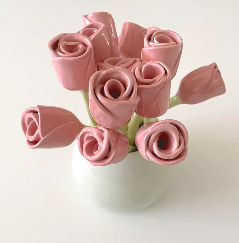Rose en céramique – Tige de fleur décorative faite à la main
