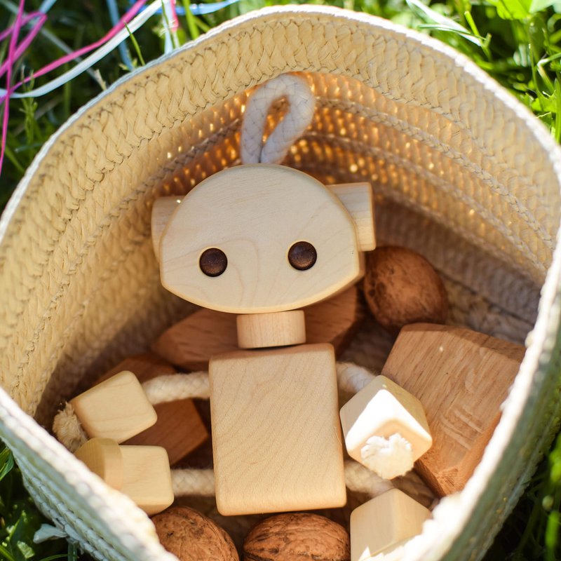 Titi schattige houten robotzus