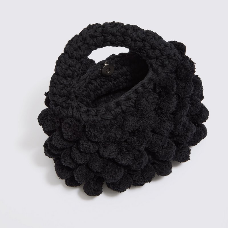 ¨Half Moon ”håndlavet pom pom håndtaske med crossbody rem sort