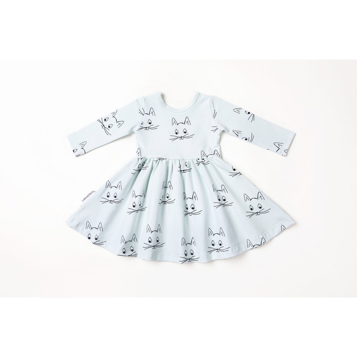 Vestido de manga larga con Felia la gata