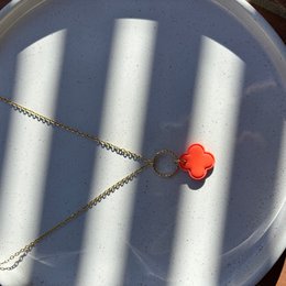 Citrus Clover Necklace – Orange Four-Leaf Clover Necklace
