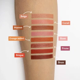 Organic lipstick with castor oil