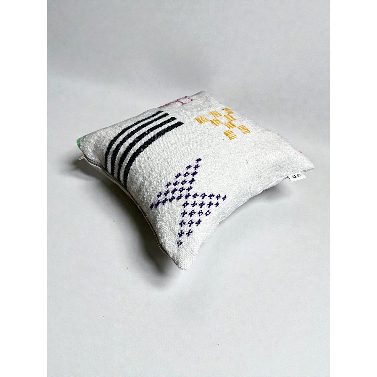LEY! - Cushion - Colorful Line - 50 x 50 (SOLD LAGERSALE 02/25/26)