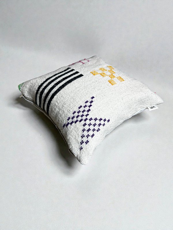 LEY! - Cushion - Colorful Line - 50 x 50 (SOLD LAGERSALE 02/25/26)