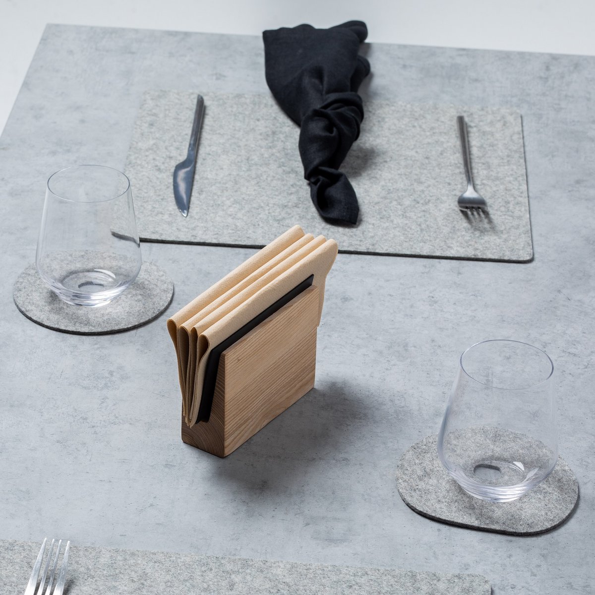 Natural wool felt placemat, rectangle