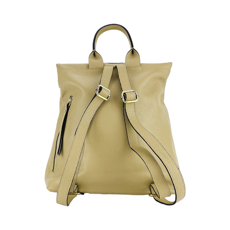 RB1021AL | Soft women's backpack in genuine leather Made in Italy with adjustable shoulder straps. Zipper and accessories in shiny gold metal - Beige color - Dimensions: 30 x 34 x 10.5 cm