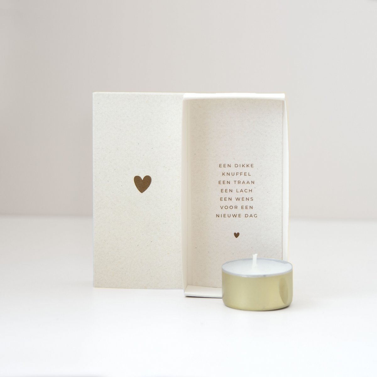 Lumière dans un coeur de boîte