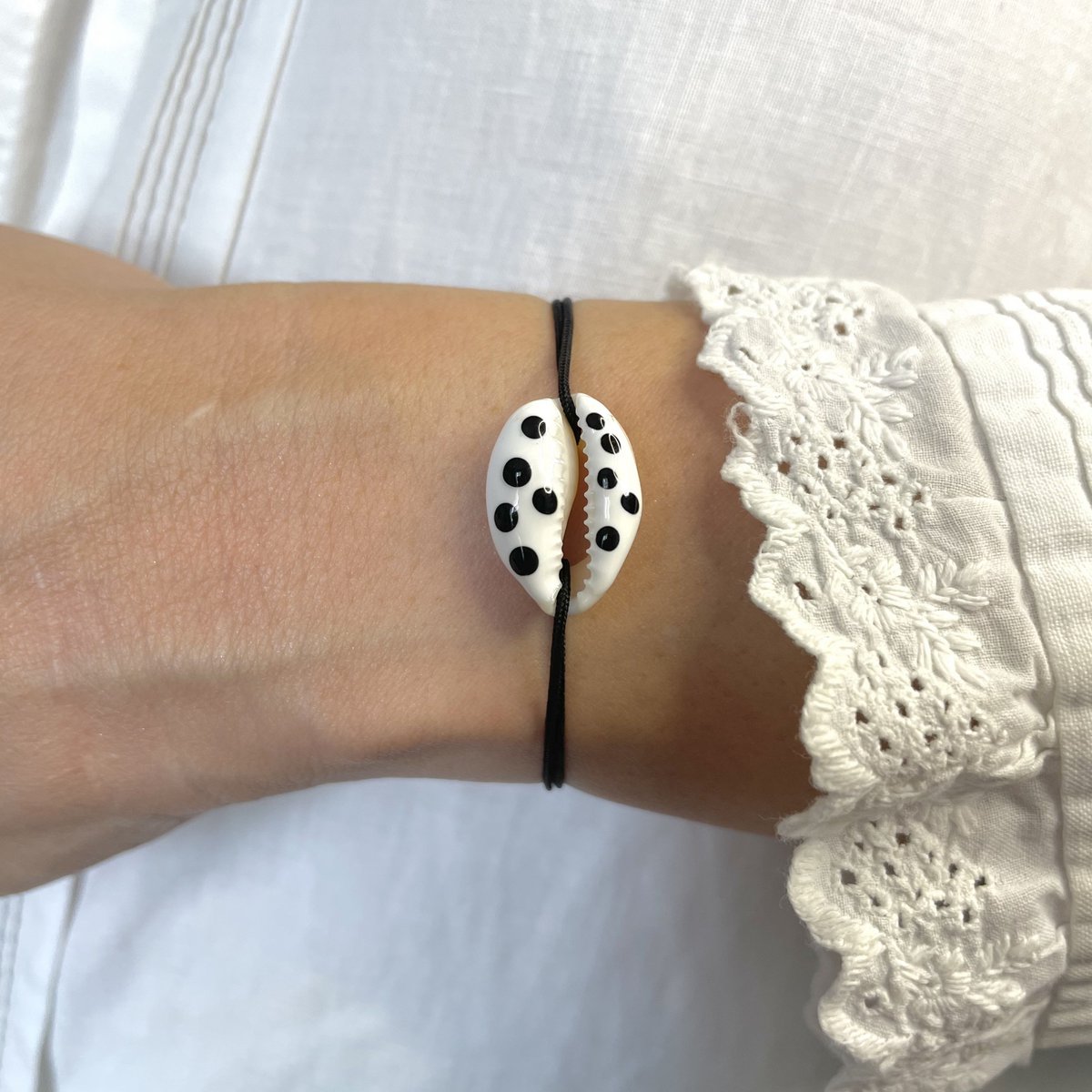 Polka Dot Shell armbånd