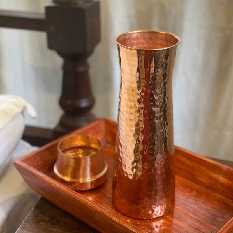 Luxury Carafe Hammered-1200ml